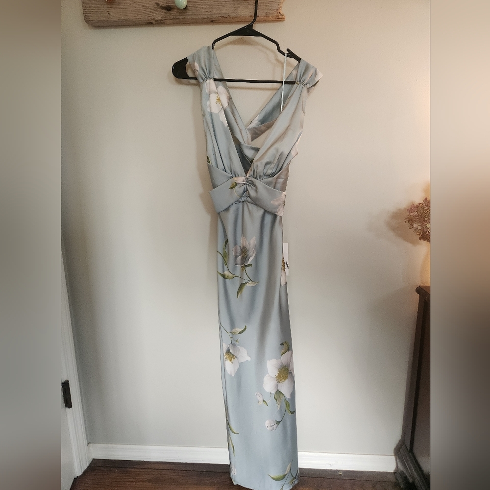 New Zara Floral Dress - Picture 5 of 6